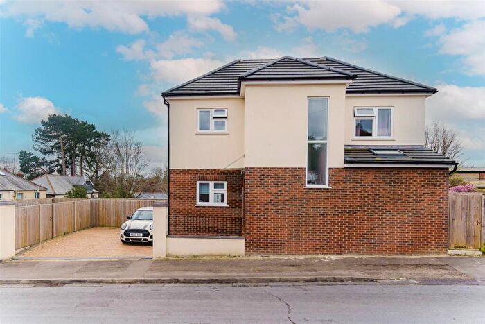 2 Bedroom Flat For Sale In Terriers, High Wycombe, HP13