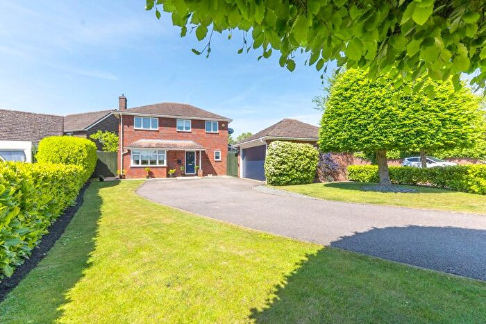 4 Bedroom Detached House For Sale In The Nurseries, Eaton Bray, LU6