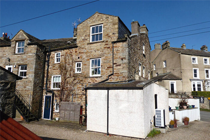 3 Bedroom Cottage For Sale In Alpine Terrace, Reeth, DL11