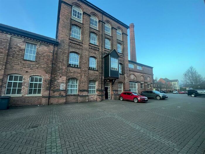 2 Bedroom Apartment To Rent In Tiger Court, Burton-On-Trent, DE14