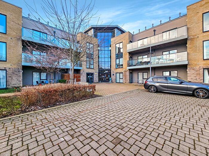 2 Bedroom Flat For Sale In St Edmunds Way, Hauxton, CB22