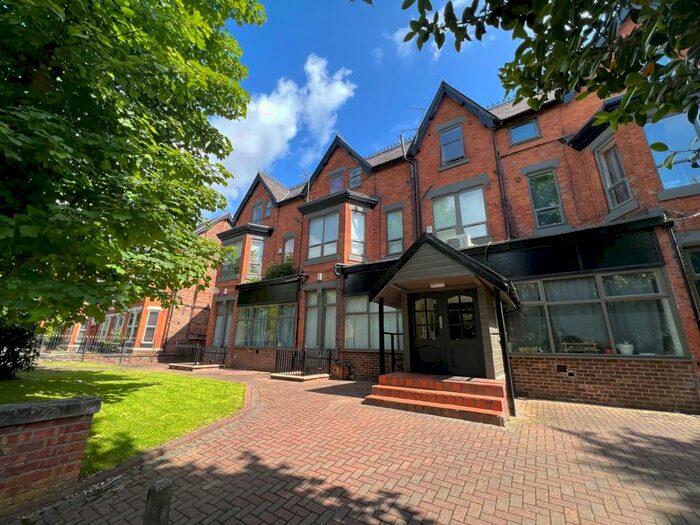 1 Bedroom Flat To Rent In Manchester, Greater Manchester, M14