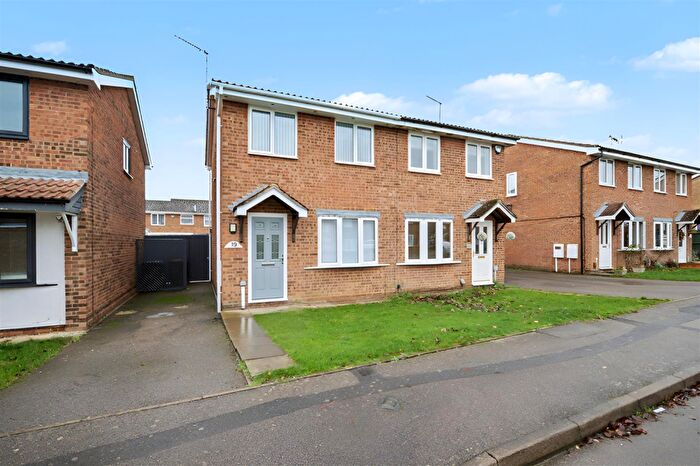 2 Bedroom House To Rent In Javelin Close, Duston, NN5