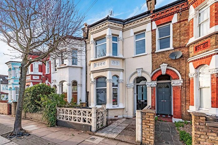 4 Bedroom Property To Rent In Glenburnie Road, Tooting Broadway, London, SW17