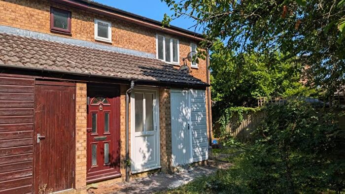 1 Bedroom Flat To Rent In Alders Green, Longlevens, GL2