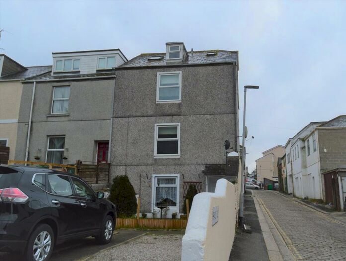 1 Bedroom Flat To Rent In Clarence Place, Morice Town, PL2