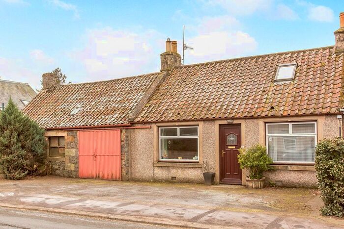 3 Bedroom Terraced Bungalow For Sale In Main Street, Dunshalt, KY14