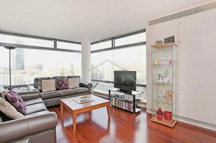 2 Bedroom Flat To Rent In Parliament View Apartments, Albert Embankment, London, SE1