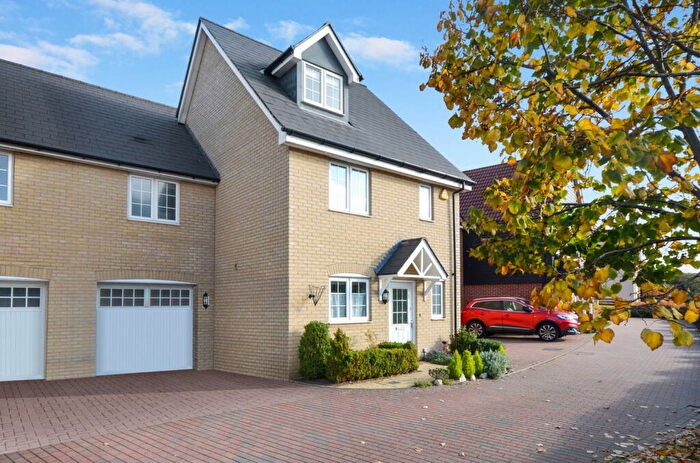 4 Bedroom Link Detached House For Sale In Smallbridge Road, Saffron Walden, CB11