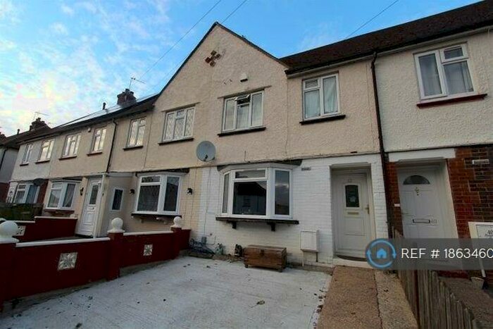 3 Bedroom Terraced House To Rent In Beaumont Road, Maidstone, ME16