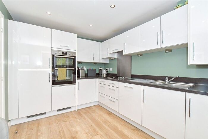 3 Bedroom Detached House For Sale In Newell Crescent, Eastergate, Chichester, West Sussex, PO20