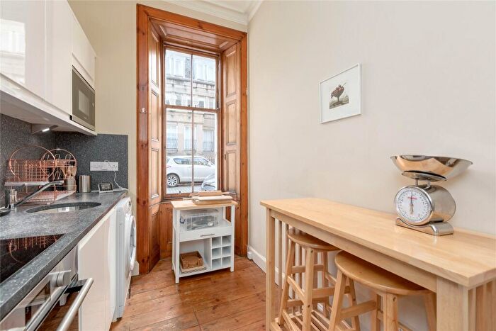 1 Bedroom Apartment For Sale In Gayfield Street, Edinburgh, Midlothian, EH1