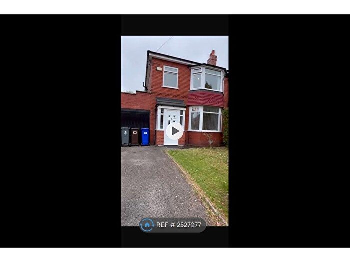 3 Bedroom Semi Detached House To Rent In Elford Grove, Gorton, M18