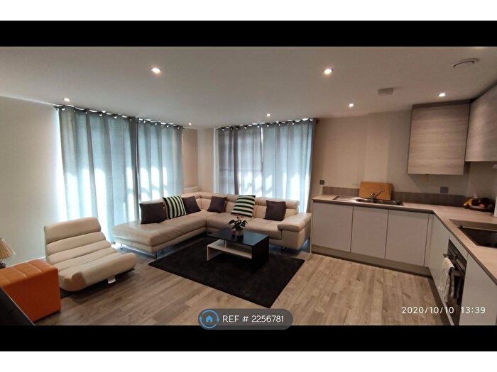 2 Bedroom Flat To Rent In Wallingford Way, Maidenhead, SL6