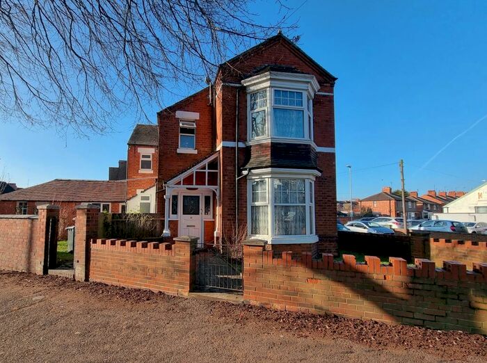 4 Bedroom Detached House To Rent In Finedon Road, Wellingborough, Northamptonshire., NN8