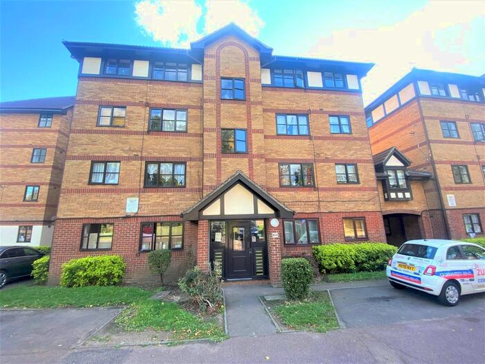 1 Bedroom Property To Rent In Somerset Gardens, White Hart Lane, London, N17