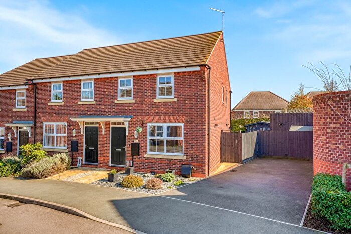 3 Bedroom End Terrace House For Sale In Blue Pool Vale, Bishops Itchington, CV47