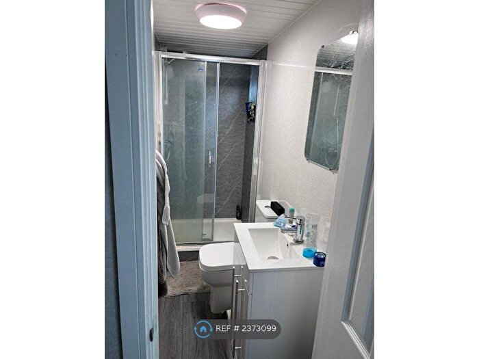 5 Bedroom Terraced House To Rent In Denmark Road, Northampton, NN1