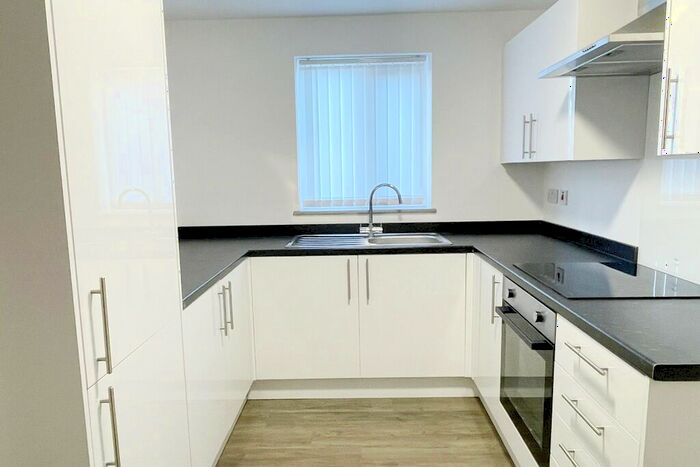 2 Bedroom Flat To Rent In Lord Street, Birkenhead, Wirral, Merseyside, CH41
