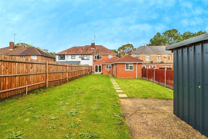 4 Bedroom Semi-Detached House For Sale In Spicers Hill, Totton, Southampton, Hampshire, SO40