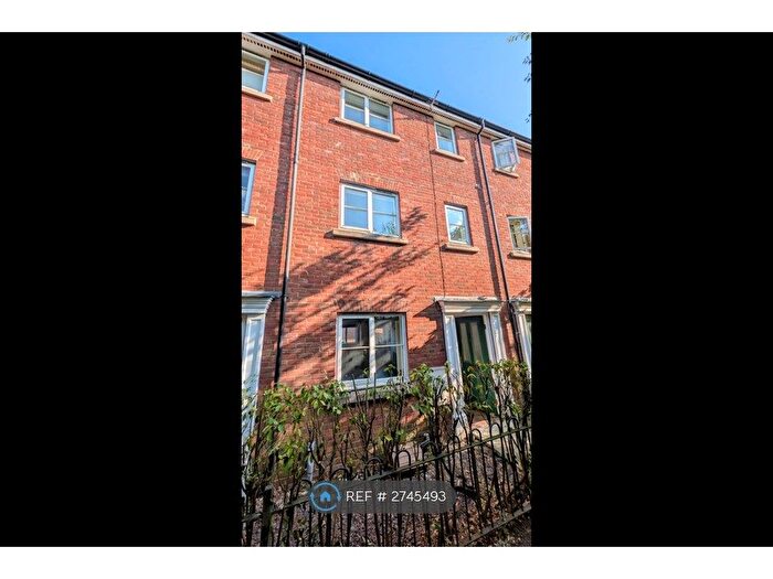 4 Bedroom Terraced House To Rent In Hutley Drive, Colchester, CO4