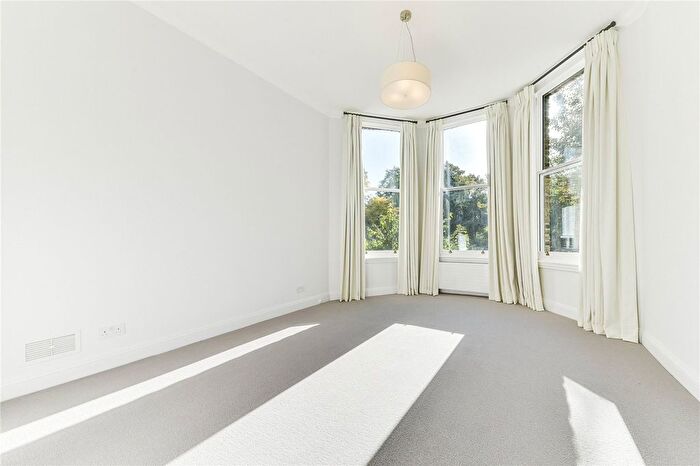 3 Bedroom Flat To Rent In Christchurch Avenue, London, NW6