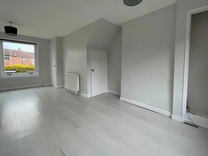 2 Bedroom Property For Sale In St. Edmund Place, Dundee DD3