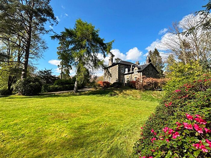 6 Bedroom Country House For Sale In Glenlyon House, Dalmally, PA33