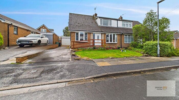 3 Bedroom Semi-detached House For Sale In Humber Drive, Walmersley, Bury, BL9