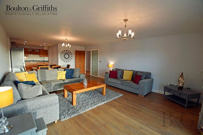 2 Bedroom Flat To Rent In Cannes House, Penstone Court, Cardiff Bay, CF10