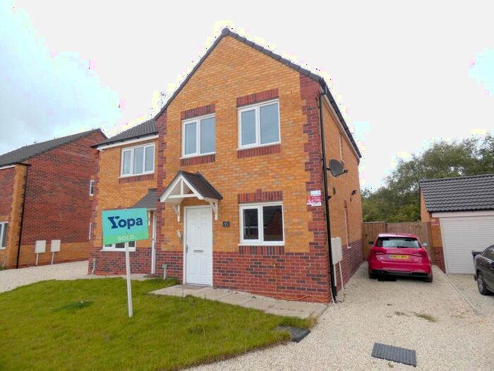 3 Bedroom Semi-Detached House To Rent In Primrose Way, Langwith Junction, NG20