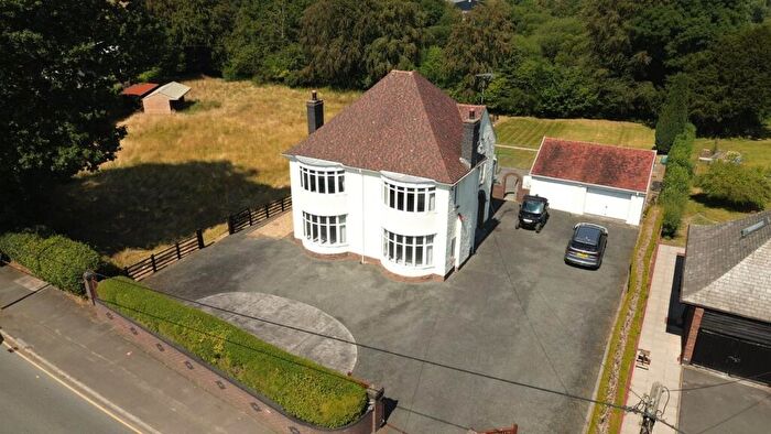 4 Bedroom Detached House For Sale In North Road, Lampeter, SA48