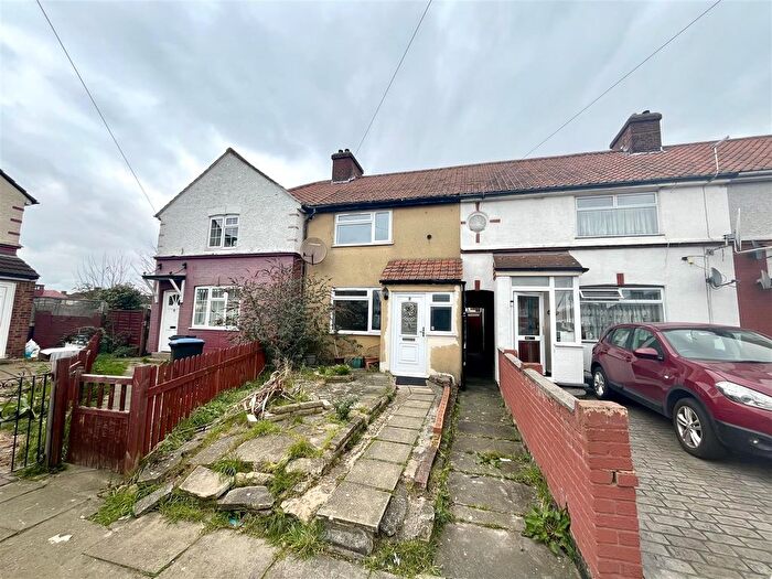3 Bedroom Terraced House To Rent In Ashdown Road, Enfield, EN3