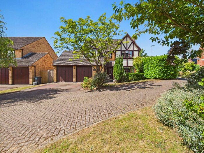 5 Bedroom Detached House For Sale In Broadwater Lane, Towcester, NN12