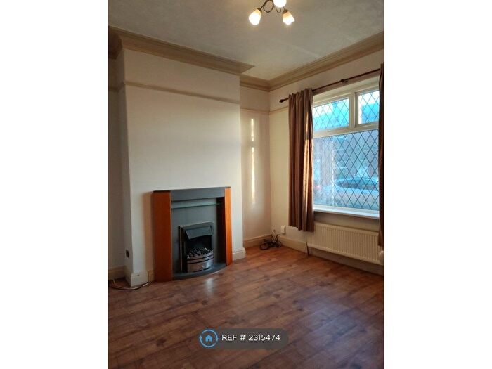 2 Bedroom Terraced House To Rent In Houghton Street, Bury, BL9