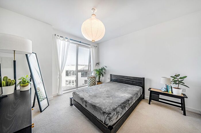 1 Bedroom Flat For Sale In Freedom House, Brownlow Road, London, W13