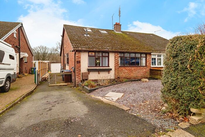 4 Bedroom Semi-Detached House For Sale In Sandown Drive, Denton, Manchester, M34