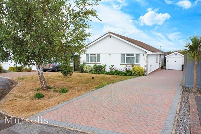 3 Bedroom Bungalow For Sale In Spy Close, Lytchett Matravers, Poole, BH16