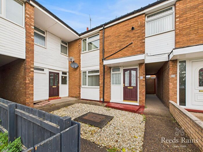 2 Bedroom Terraced House For Sale In Brixton Close, Hull, East Yorkshire, HU8
