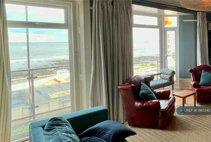 3 Bedroom Maisonette To Rent In Cliff Terrace, Margate, CT9