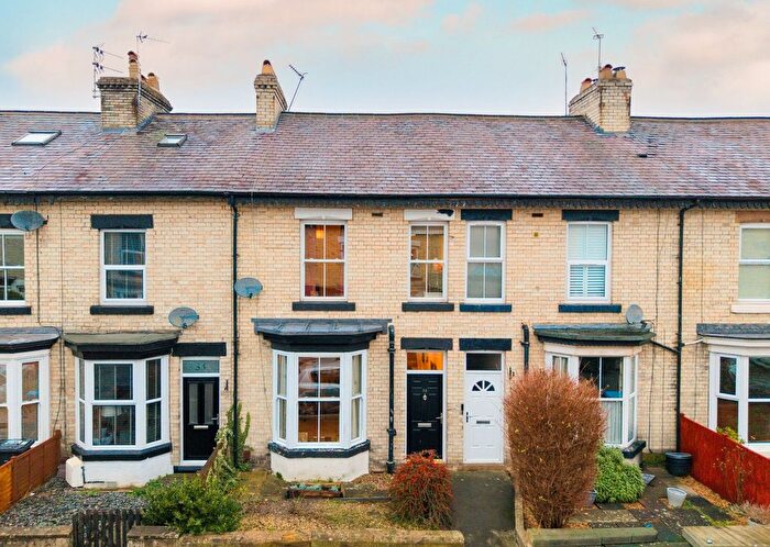 4 Bedroom Terraced House To Rent In Chatsworth Place, Harrogate, HG1