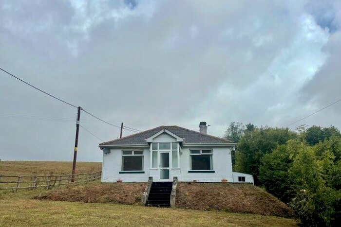 2 Bedroom Detached House To Rent In Coombe Way, Teignmouth, TQ14