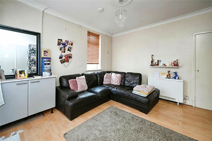 2 Bedroom End Of Terrace House For Sale In Moor Street, Mansfield, Nottinghamshire, NG18