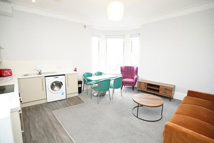 2 Bedroom Flat To Rent In Perth Road, Dundee, DD2