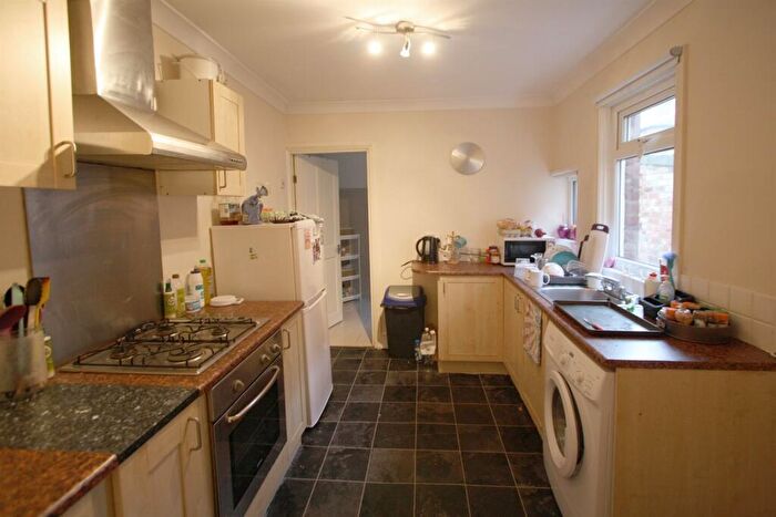 2 Bedroom Flat To Rent In Glenthorn Road, Newcastle Upon Tyne, NE2