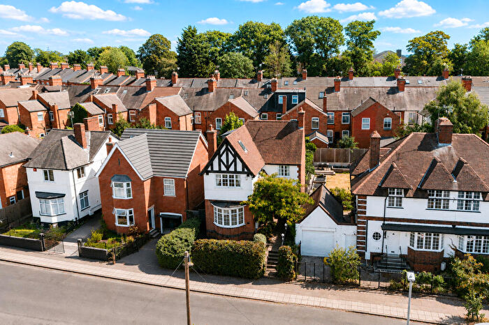 4 Bedroom Detached House For Sale In Westcotes Drive, Leicester, Leicestershire, LE3