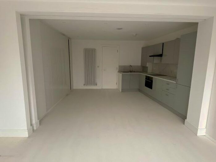1 Bedroom Flat To Rent In Risborough Street, London, SE1