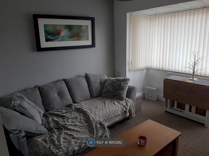2 Bedroom Flat To Rent In Chesford Road, Luton, LU2