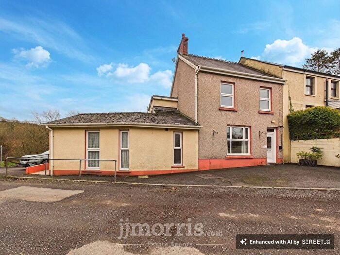 3 Bedroom Semi-Detached House For Sale In Login, Whitland, SA34