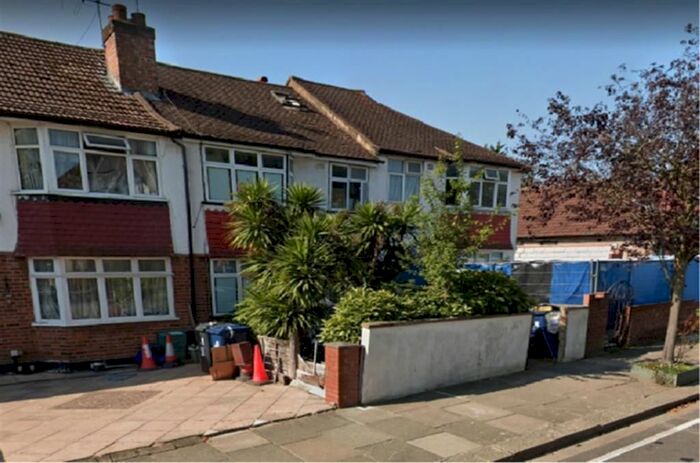 4 Bedroom Terraced House To Rent In Greenford Gardens, Greenford, UB6